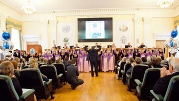 A children choir opened the solemn ceremony with a non-official Russian hymn of the Day for the Preservation of the Ozone Layer—‘Let’s save our world’ A children choir opened the solemn ceremony with a non-official Russian hymn of the Day for the Preservation of the Ozone Layer—‘Let’s save our world’