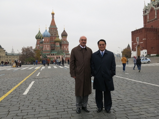 DG, Li Yong and H.E. Mr. Vladimir Voronkov, Ambassador Extraordinary and Plenipotentiary, Permanent Representative of the Russian Federation to UNIDO, Vienna DG, Li Yong and H.E. Mr. Vladimir Voronkov, Ambassador Extraordinary and Plenipotentiary, Permanent Representative of the Russian Federation to UNIDO, Vienna